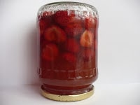 Capsuni cu miere. 1 Miere Săbăduș 1 Miere Săbăduș